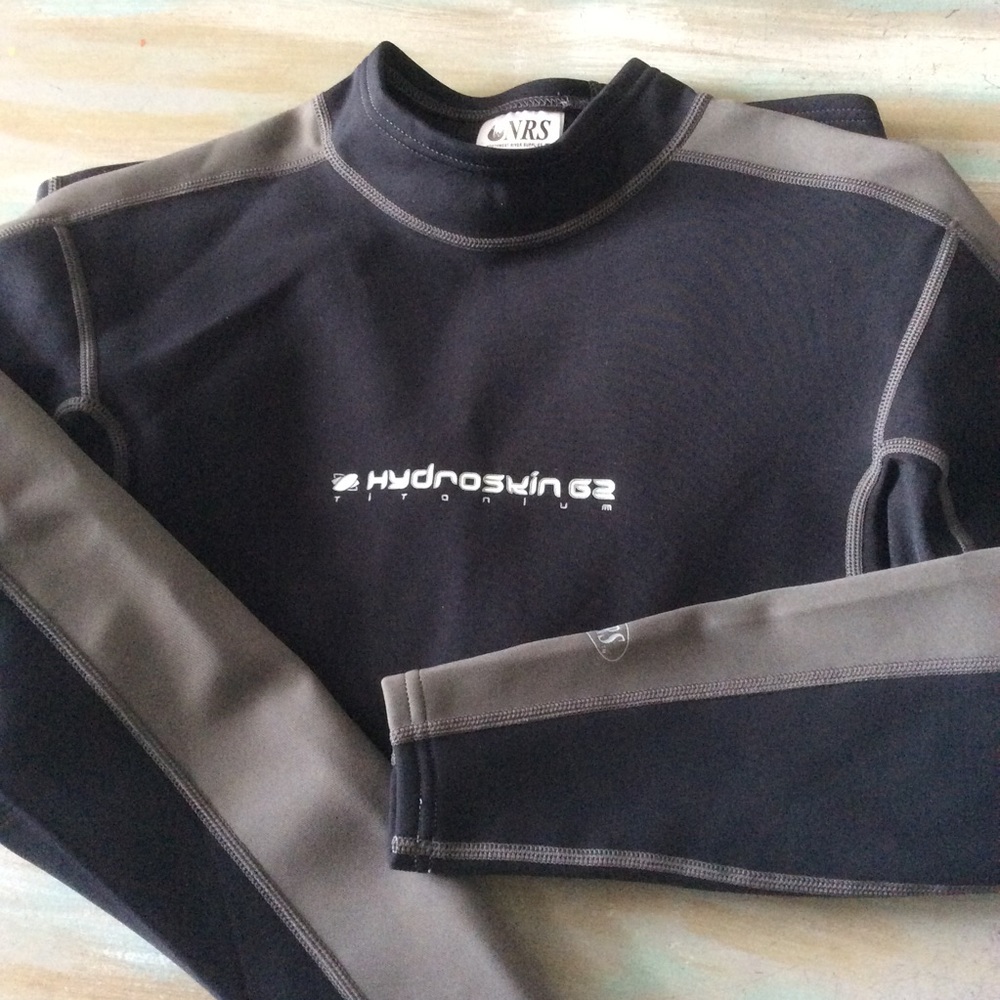 NRS Hydroskin neoprene top size L